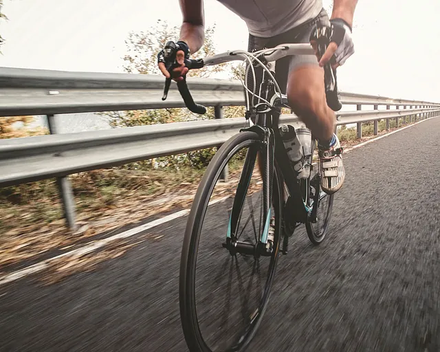 ciclista en carretera